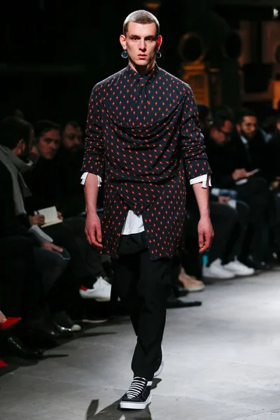 Look 49